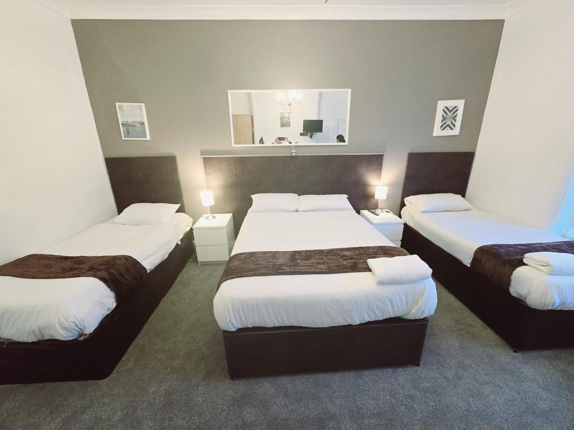 Kingswood Hotel 메이든헤드 외부 사진